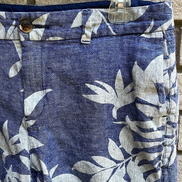 Old Navy Everyday Short Linen Blend Blue/White Palm Print Sz 8 - Picture 2 of 10